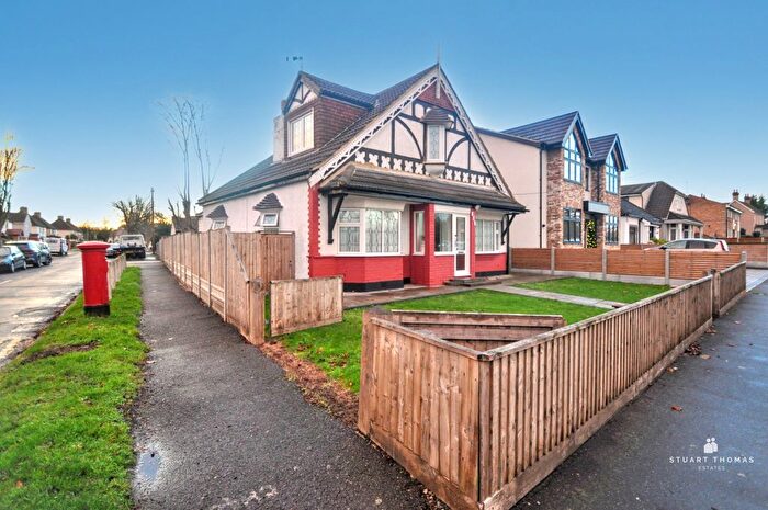 4 Bedroom Detached House For Sale In Rayleigh Road, Benfleet, SS7