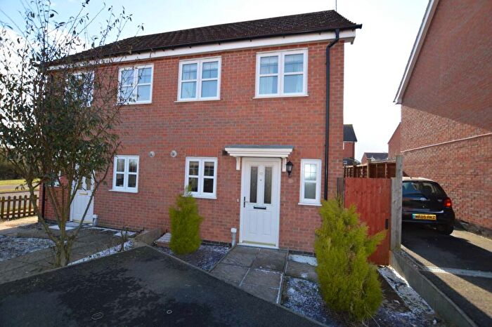 2 Bedroom Semi Detached House To Rent In Farnborough Close, Corby, NN18
