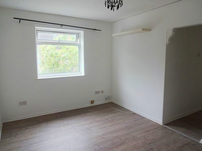 2 Bedroom Flat To Rent In Victoria Flats, Albert Road, Leicester, LE2