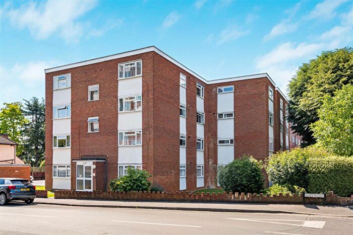 1 Bedroom Apartment For Sale In Clarendon Road, Wallington, SM6