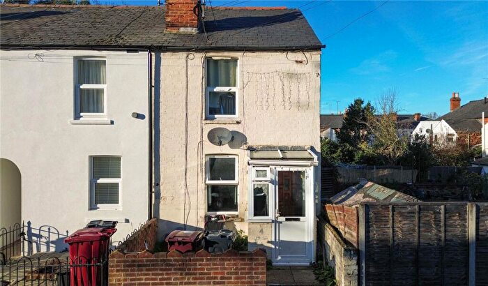 4 Bedroom End Of Terrace House For Sale In Woodstock Street, Reading, Berkshire, RG1