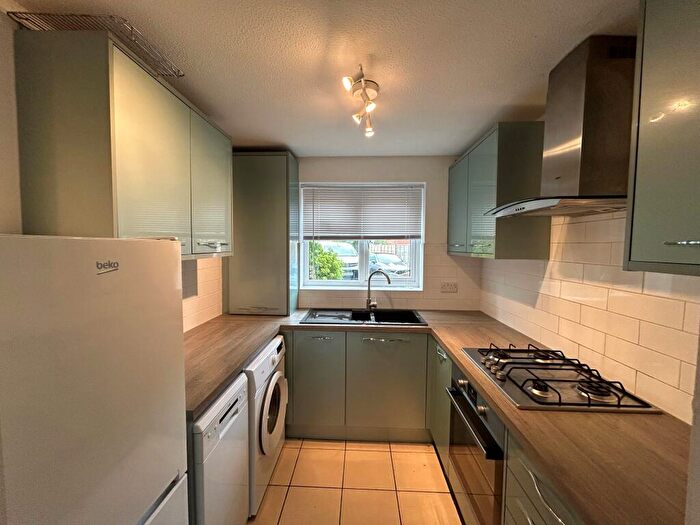 2 Bedroom Mews To Rent In St James Drive, Sale, Greater Manchester, M33