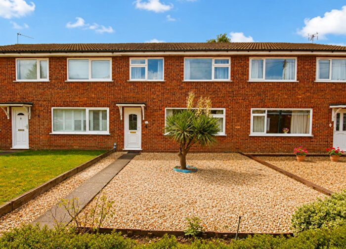 3 Bedroom Terraced House For Sale In Aylesbury Close, Norwich, NR3