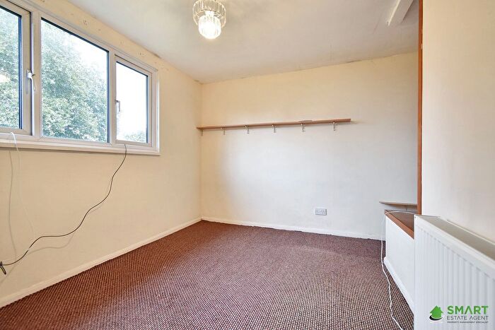 3 Bedroom Bungalow For Sale In Topsham Road, Exeter, EX2