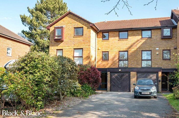 5 Bedroom Terraced House For Sale In Park Road, Beckenham, BR3
