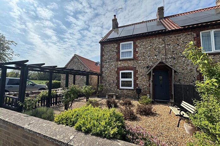 2 Bedroom End Of Terrace House For Sale In Whiteplot Road, Methwold Hythe, IP26