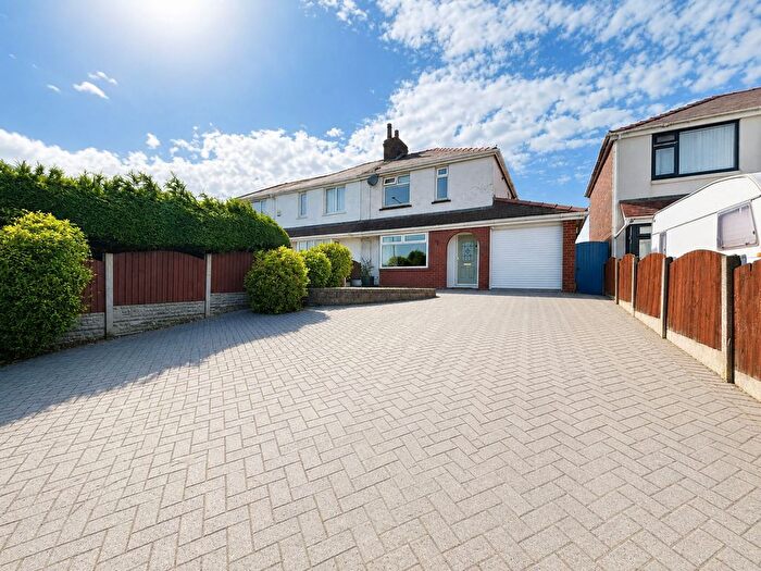 3 Bedroom Semi-Detached House For Sale In Moss Lane, Burscough, L40