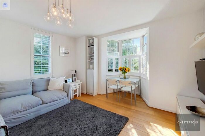 2 Bedroom Flat To Rent In Burlington Lane, Chiswick, W4