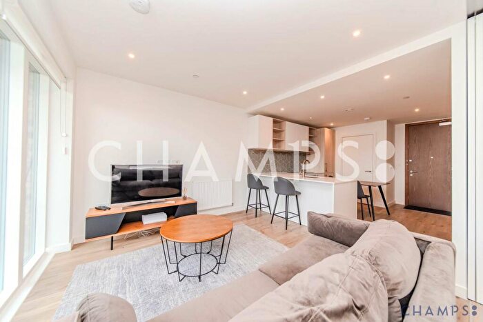 Flat To Rent In Alington House, Mary Neuner Road, London, N8