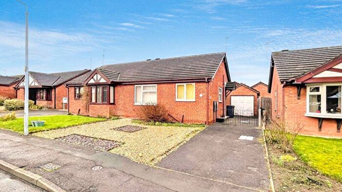 2 Bedroom Semi-Detached Bungalow For Sale In Woburn Avenue, Lincoln, LN1