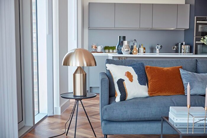 2 Bedroom Apartment To Rent In The Residences Manchester, Greater Manchester, M15