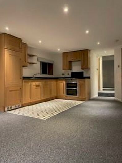 1 Bedroom Flat To Rent In Burton Road, Lincoln, Lincolnshire, LN1