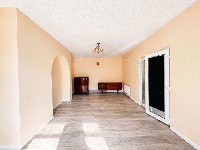 3 Bedroom Terraced House To Rent In Arnold Road, Dagenham, RM9