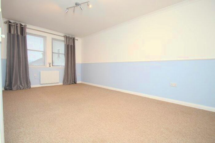 2 Bedroom Flat To Rent In James Street, Stirling, FK8