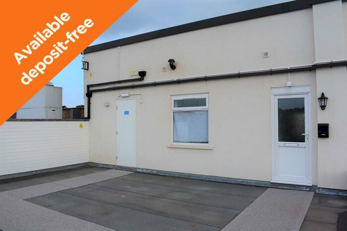 2 Bedroom Maisonette To Rent In Deposit Alternative Available - Greywell Road, Havant, PO9