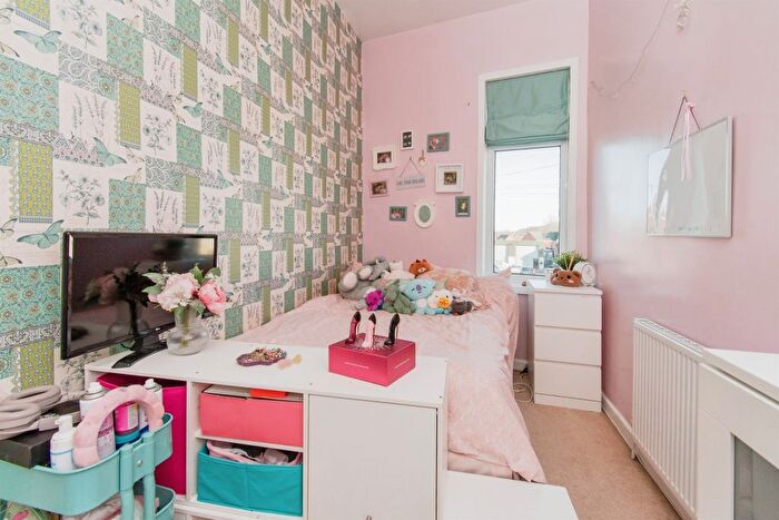 3 Bedroom Terraced House For Sale In Aketon Road, Cutsyke, Castleford, WF10