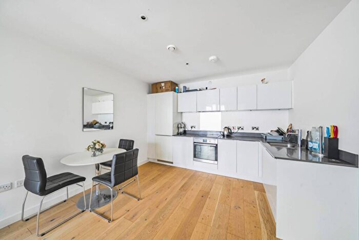 2 Bedroom Flat For Sale In Dara House, Colindale, London, NW9
