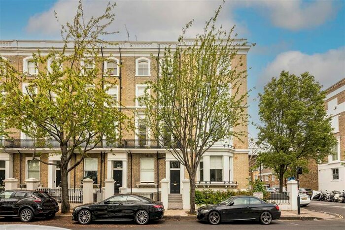 2 Bedroom Flat To Rent In Cathcart Road, London, SW10