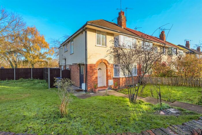 2 Bedroom Flat To Rent In Connell Crescent, London, W5