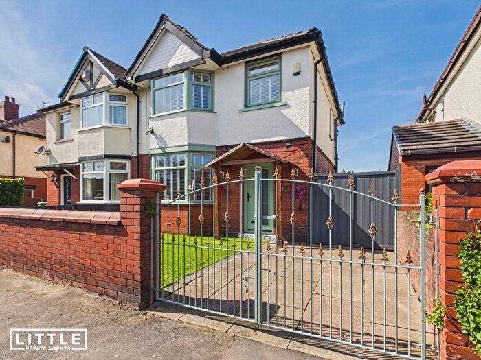 3 Bedroom Semi Detached House For Sale In St. Georges Road, St. Helens, WA10