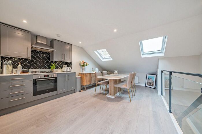2 Bedroom Flat For Sale In Haydons Road, London, SW19