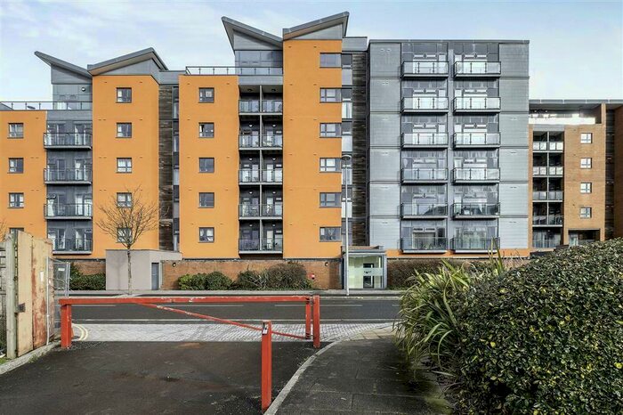 2 Bedroom Apartment To Rent In Altamar, Kings Road, Swansea, SA1