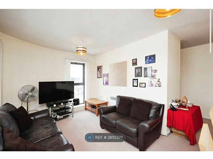 2 Bedroom Flat To Rent In Sunset House, Harrow, HA3