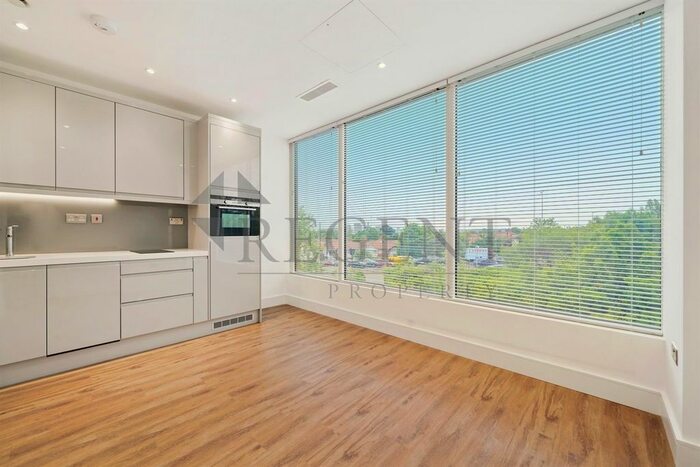 Studio To Rent In Westgate House, Ealing, W5