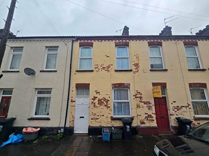 3 Bedroom Terraced House For Sale In Feering Street, Newport, Gwent, NP19