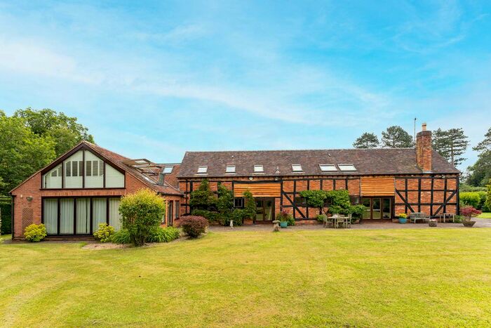 5 Bedroom Barn Conversion To Rent In Lapworth Street, Lapworth, B94