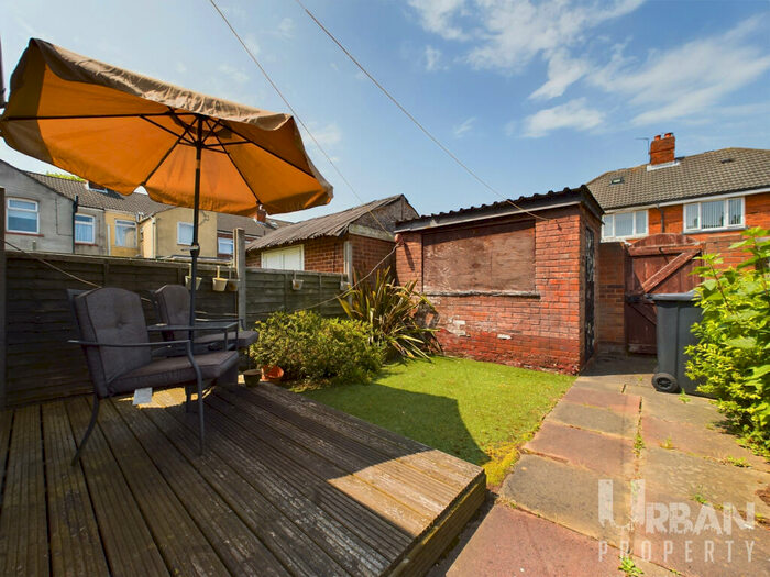 3 Bedroom Terraced House For Sale In Dryden Street, Hull, Yorkshire, HU8
