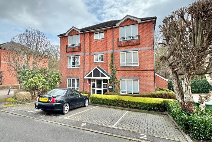 2 Bedroom Flat For Sale In Angelica Way, Whiteley, PO15