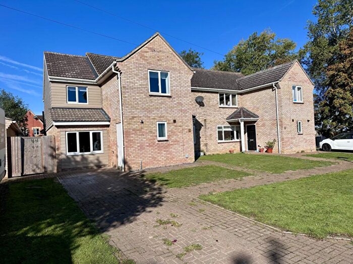 4 Bedroom Semi-Detached House For Sale In Nigel Road, Ely, Cambridgeshire, CB7