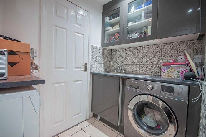 4 Bedroom Detached House For Sale In The Willows, Boreham, Chelmsford, CM3