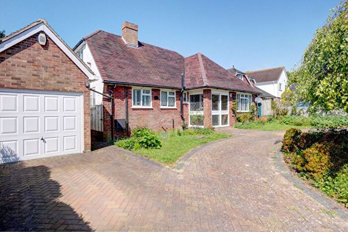 3 Bedroom Detached House For Sale In Peakdean Lane, East Dean, BN20