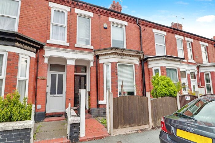 3 Bedroom Terraced House For Sale In Walthall Street, Crewe, CW2