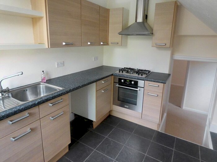 1 Bedroom Flat To Rent In South Terrace, Littlehampton, BN17