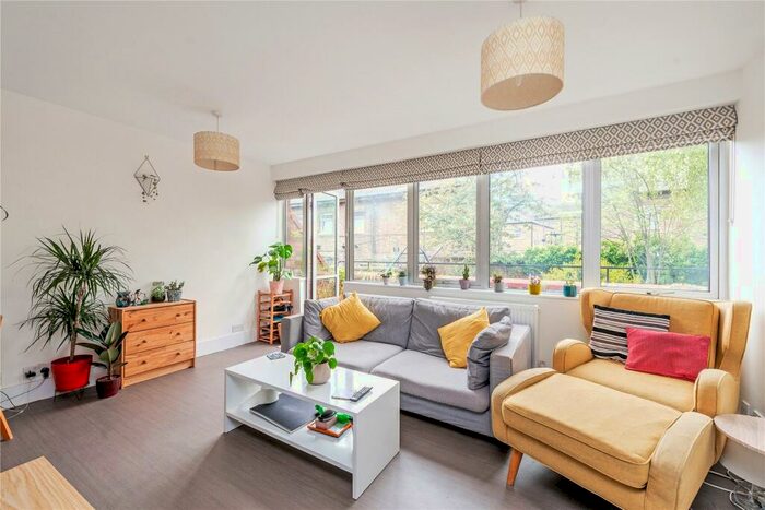 1 Bedroom Flat To Rent In Park Village East, Regents Park, NW1