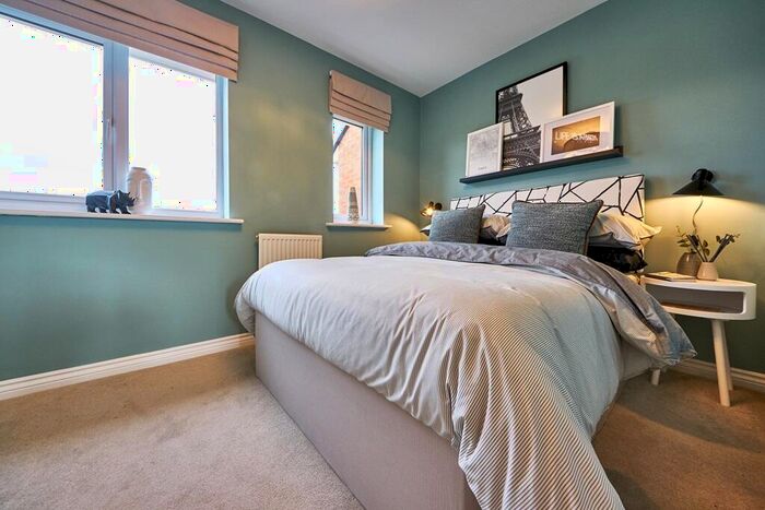 2 Bedroom Semi-Detached House For Sale In Cwrt Sirhowy Cwm Gelli Blackwood, NP12