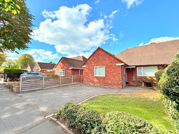 3 Bedroom Semi-Detached Bungalow For Sale In Dovedale Avenue, Shirley, B90