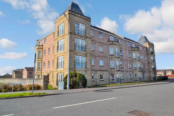 2 Bedroom Flat To Rent In Inverewe Place, Dunfermline, KY11