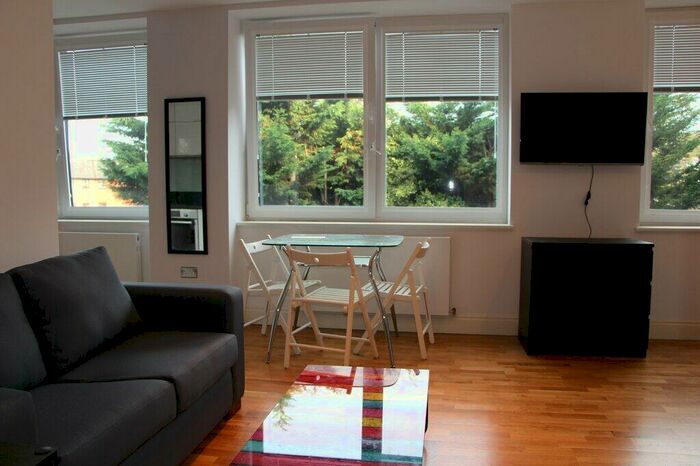 Studio To Rent In Flat Waterwitch House Exeter Road, Newmarket, Suffolk, CB8