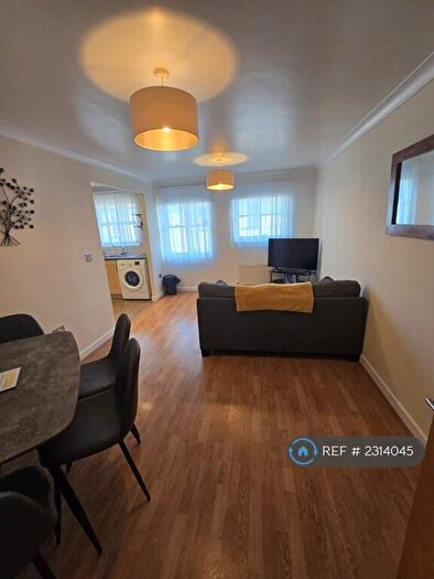 2 Bedroom Flat To Rent In Chapal Street, Leamington Spa, CV31