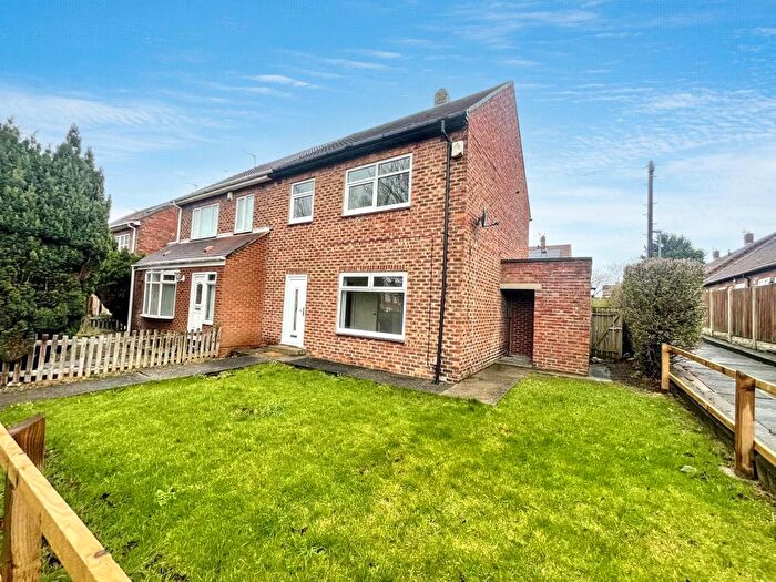 3 Bedroom Semi-Detached House For Sale In Greenside, South Shields, NE34