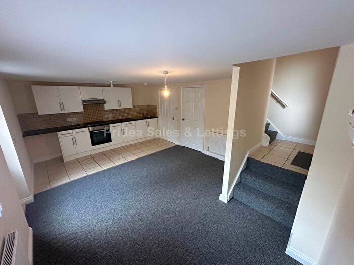 2 Bedroom Terraced House To Rent In Vine Street, Lincoln, LN2