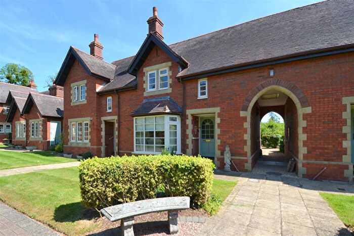 2 Bedroom Semi-Detached House For Sale In Newland, Malvern, WR13