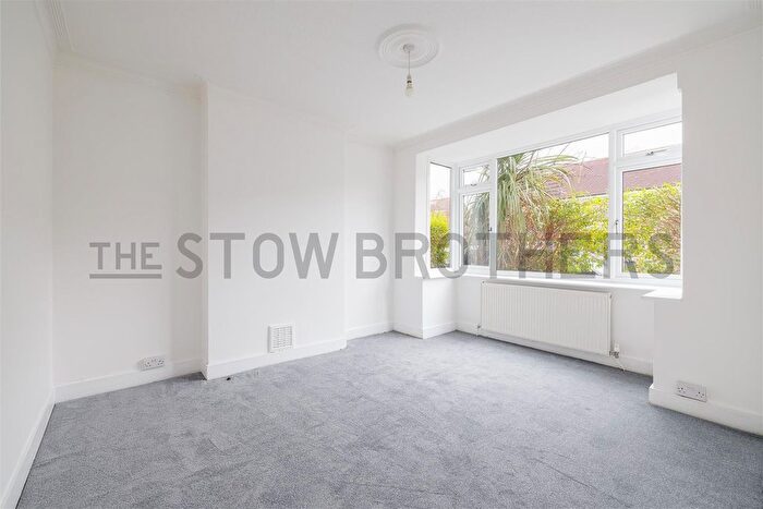 3 Bedroom Terraced House To Rent In Manning Road, Walthamstow, E17