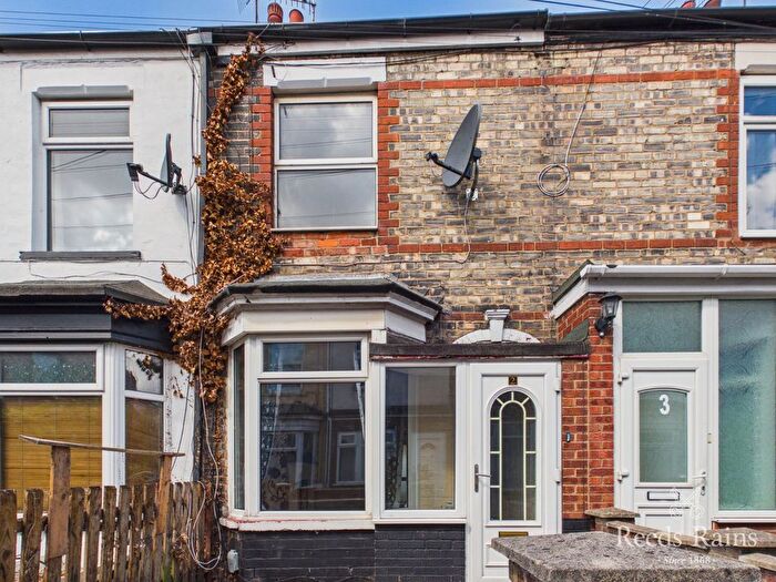 2 Bedroom Terraced House For Sale In Ferndale Avenue, Edgecumbe Street, Hull, East Yorkshire, HU5