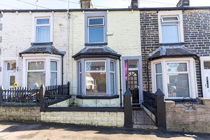 3 Bedroom Terraced House For Sale In Culshaw Street, Burnley, BB10
