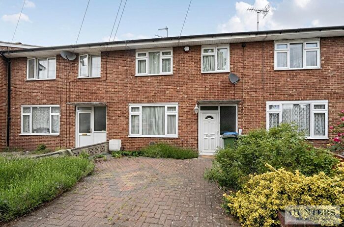 3 Bedroom Terraced House For Sale In Boxgrove Road, Abbey Wood, SE2